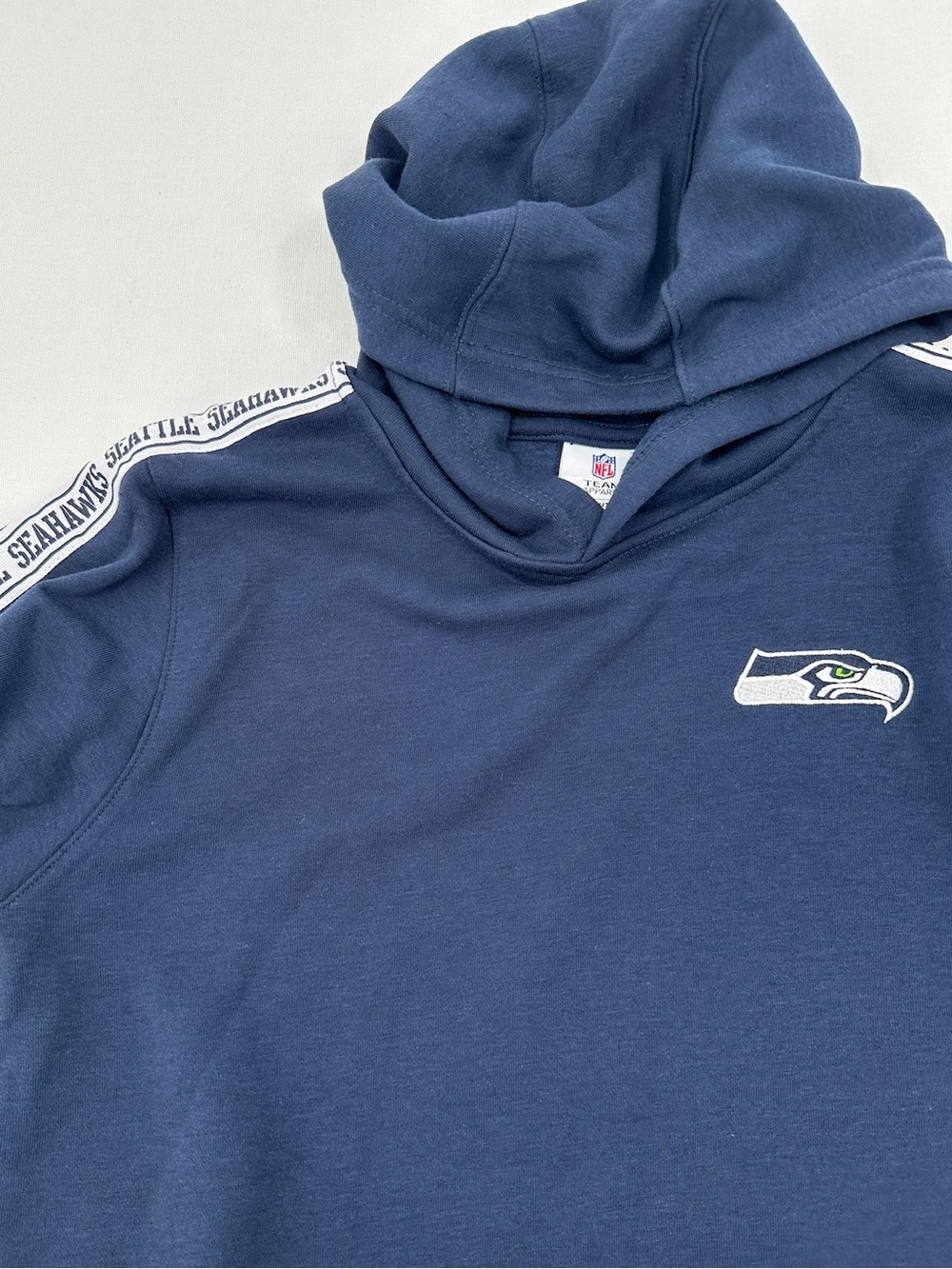 NFL Seattle Seahawks Youth XXL Hoodie NWoT Navy SleeveTape Official Team Apparel